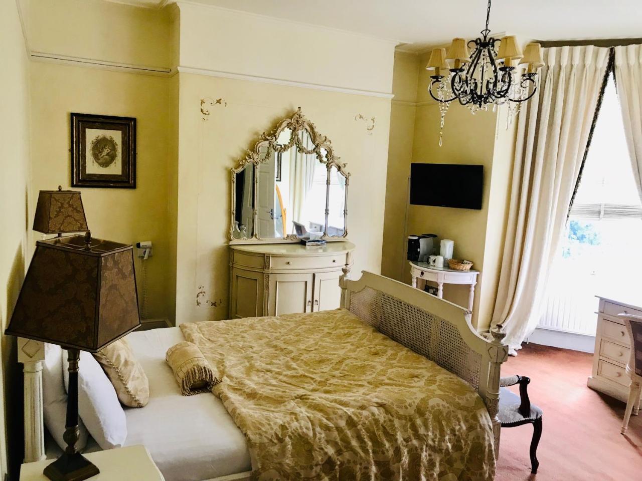 The York Hotel ولفرهامبتون المظهر الخارجي الصورة